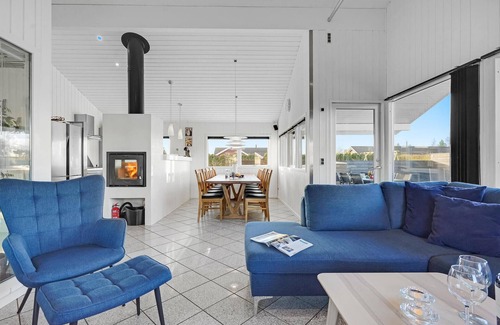 Hasmark Strand House | Cozy home in Otterup with sauna