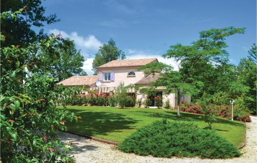 Payzac House | Cozy Home In Payzac With Kitchen