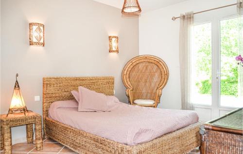 Payzac House | Cozy Home In Payzac With Kitchen