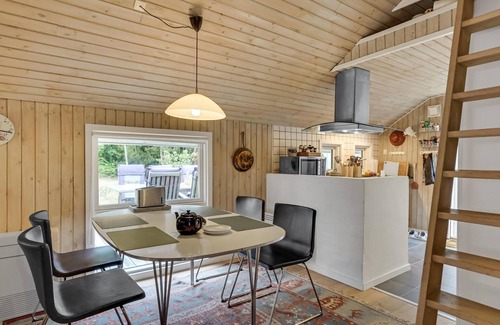 Tisvildeleje House | Cozy home in Tisvildeleje with sauna