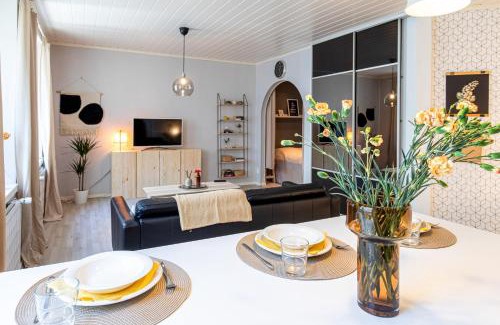 Tampere Apartment | Cozy & Homelike Downtown Studio