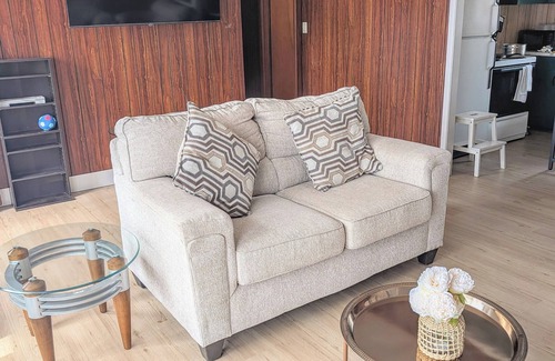 Douro-Dummer Cottage | Cozy Lakefront Cottage in Lakefield with Bunkie