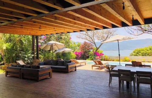 El Santuario House | Cozy, Luxurious Property – 4BR, Ideal for Groups
