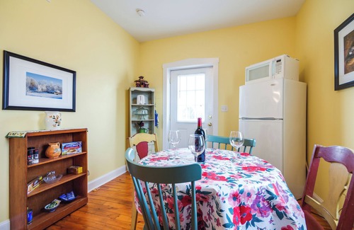 Berger Apartment | Cozy Missouri Retreat w/Pool, Pond & Fire Pit!