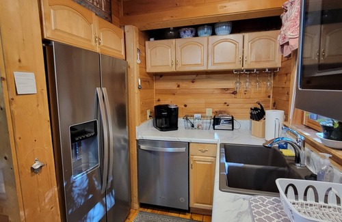 Mill Ridge House | Cozy mnt cabin centrally located in the High Country!