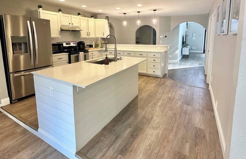 Central Oklahoma City House | Cozy Modern Brick House Near Downtown OKC (3B/3B)