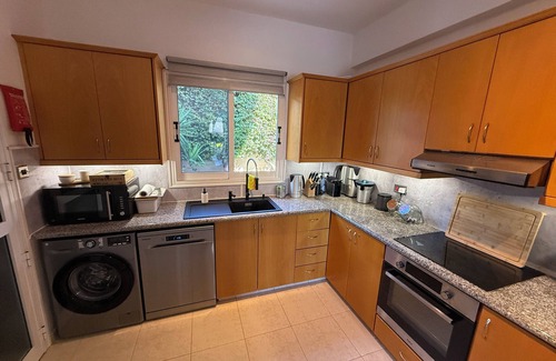 Peyia Town House | Cozy modern cottage -2 Bedroom. & Private Pool-5min to Coral Bay