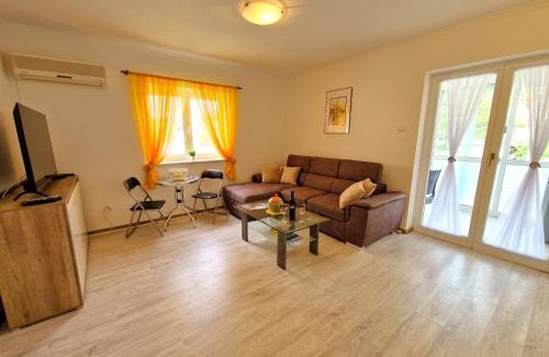 Jurandvor Apartment | Cozy One-Bedroom Apartment Baška