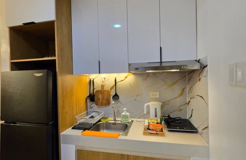 Angono Apartment | Cozy place|NETFLIX|200mbpswifi|Free Snack