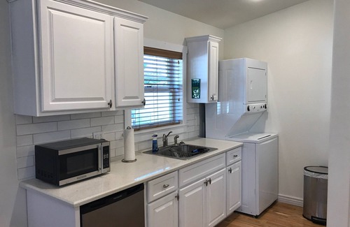 Jefferson Park Apartment | Cozy Private Casita