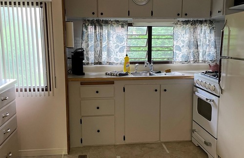 Manitoulin District Cottage | Cozy retreat at Idyll Glen RV Park