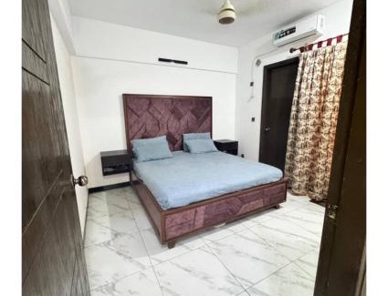 Karachi Apartment | Cozy Room For Rent