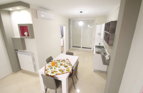 Barletta Bed & Breakfast | Cozy room in urban center with indoor parking