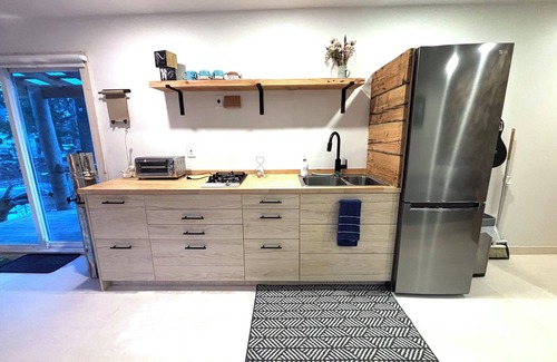 Courtenay Apartment | Cozy Rustic Suite (pet-friendly)on a 5 acre farm in the beautiful Comox Valley.