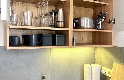 Plagwitz Apartment | Cozy studio apartment on the Karl Heine Canal in Plagwitz