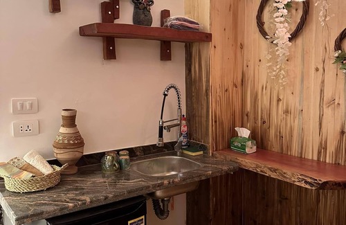 Al Duqqi Apartment | Cozy studio