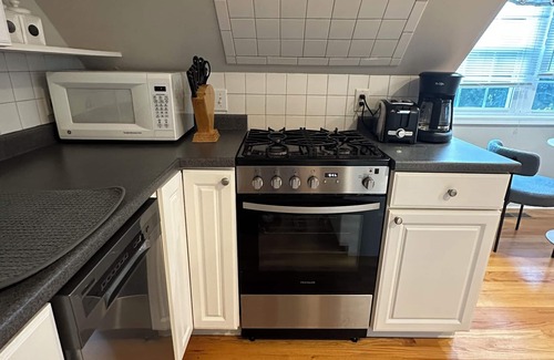 Trumbull Apartment | Cozy studio in lovely Trumbull with WiFi, AC