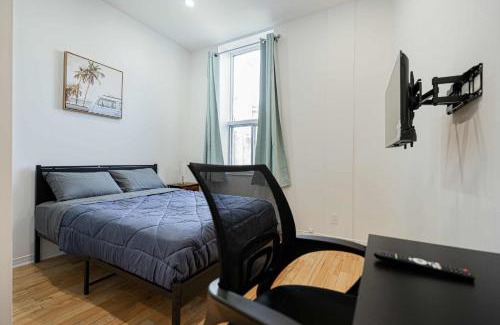Sainte-Marie Apartment | Cozy Studio Near Downtown Montreal with Parking