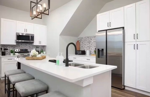 Eastside Promise Neighborhood House | Cozy Townhouse 8 min from downtown San Antonio