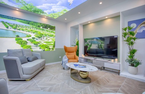 11th Arrondissement Apartment | Cozy Triplex 250m² 6BR Modern w/Aircon Modern-NEW