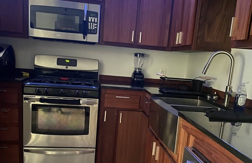 Bolingbrook House | Cozy Two Level 2 Bedroom Townhome