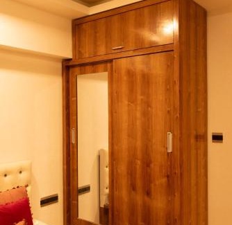 Kurla Apartment | Cozy, Upscale 1 bhk Apt near BKC