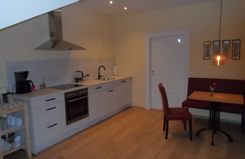 Roßdorf Apartment | Cozy vacation apartment (55 sqm) for up to three people with free WLAN