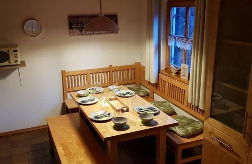 Kattersdorf Apartment | Cozy vacation home (94 sqm) with free WiFi and balcony