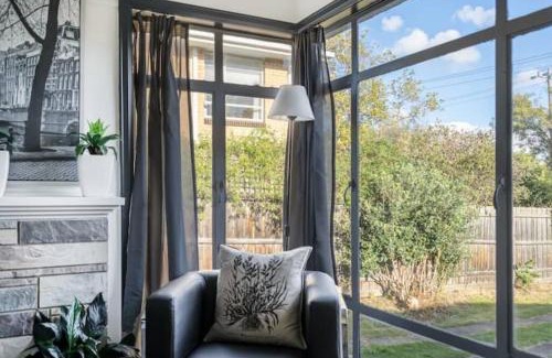 Malvern East House | Cozy Villa Near Chadstone Fashion Capital