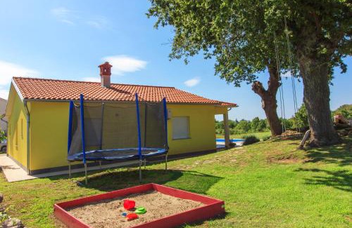 Divsici Villa | Cozy villa Paradiso with pool immersed in the greenery