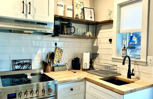 Somers Apartment | Cozy Waterfront Retreat Near Flathead Lake