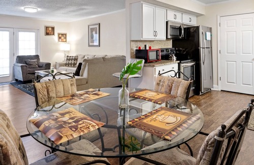 Florence Condo | Cozy Work Friendly Condo in Florence