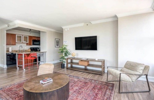 Old Louisville Apartment | CozySuites 800 Tower 1BR w/gym! 22