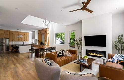 Edgewood House | Create amazing stories in the treetops of Atlanta!