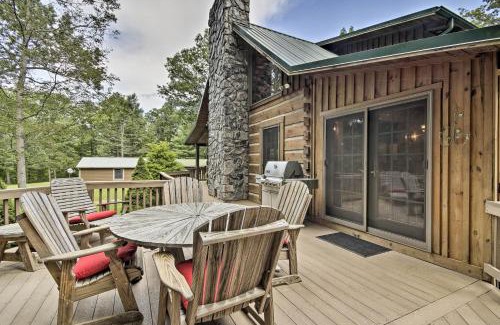 Berkeley Springs House | Creekside Berkeley Springs Cabin on 35 Acres!