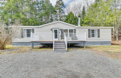 Tannersville House | Creekside Catskills Getaway Near Hunter Mountain