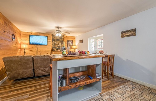 Helen Cabin | Creekside Cottage | 1BR,1BA | Pet Friendly, Hot Tub, Pool Table, Trout Fishing