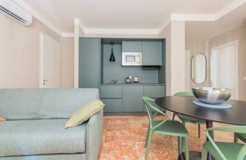 Lignano Riviera Apartment | Crepetta&Briciola - Loft 18 (Private Pool)