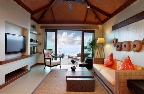 Lapu-Lapu Hotel | Crimson Resort and Spa Mactan