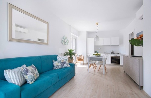 San Bartolomeo al Mare Apartment | Cristoforo Colombo 12 INT 2A