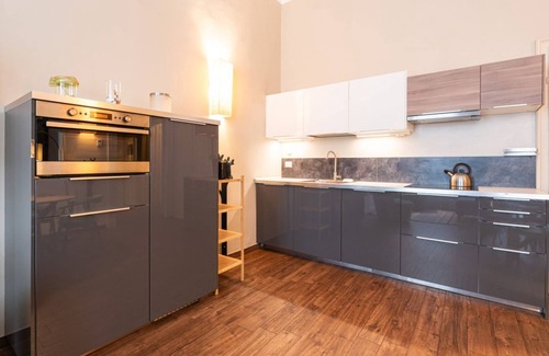 Milan Centre Apartment | Crocetta Aida one bedroom 1° floor - Mirable PM