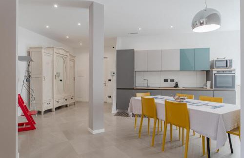 Crocetta Apartment | Crocetta, Statiuniti67 by HAPPYHOSTORINO