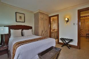 Lapu-Lapu Hotel | Crown Regency Suites Mactan