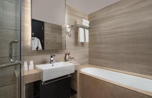 Qingpu Hotel | Crowne Plaza Shanghai Xiayang Lake by IHG