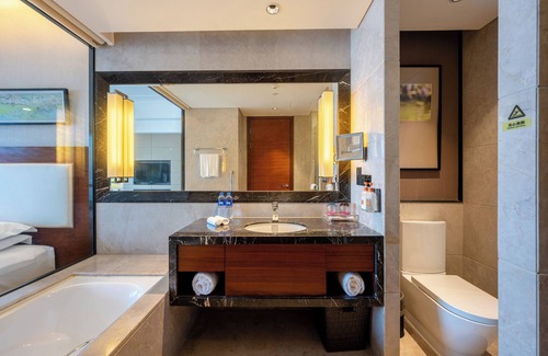 Bin Hu District Hotel | Crowne Plaza Wuxi Taihu by IHG