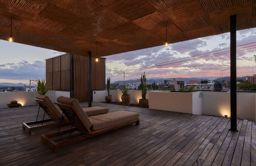 Santa Lucia del Camino House | CRUDE HOUSEn