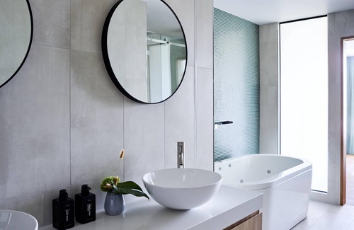 Cairns Central Business District Hotel | Crystalbrook Flynn