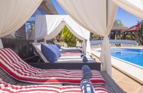 Alhaurin el Grande Villa | Cubo's Villa Las Palmeras Altas 14PAX