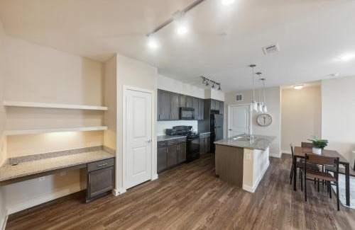 Southeast Houston Apartment | Cullen 5312 I New Construction 2bd Apt I Gated