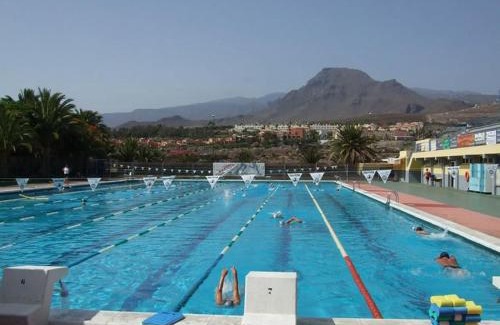 Los Cristianos Apartment | Cute apt on the beach